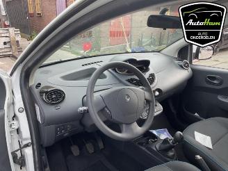 Renault Twingo Twingo II (CN), Hatchback 3-drs, 2007 / 2014 1.2 16V picture 11