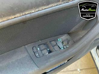 Audi Q3 Q3 (8UB/8UG), SUV, 2011 / 2019 2.0 16V TFSI Quattro picture 14