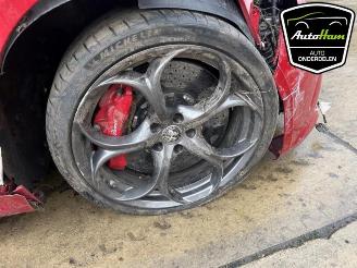 Alfa Romeo Giulia Giulia (952), Sedan, 2015 2.9 Bi-Turbo V6 24V Quadrifoglio Verde picture 16