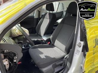 Volkswagen T-Cross T-Cross, SUV, 2018 1.0 TSI 95 12V picture 17