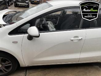 Kia Rio Rio III (UB), Hatchback, 2011 / 2017 1.2 CVVT 16V picture 6