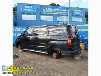 Salvage car Hyundai H-300 H-300, Van, 2008 2.5 CRDi 2010/7