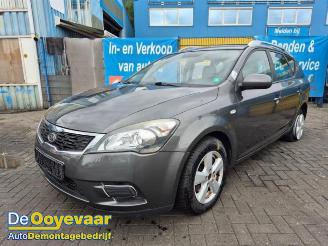 Salvage car Kia Cee d Cee'd Sporty Wagon (EDF), Combi, 2007 / 2012 1.4 16V 2011/4