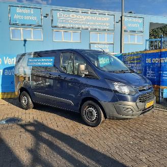 Damaged car Ford Transit Ford Transit Custom 270 2.0 TDCI L1H1 Economy Edition 2017/8