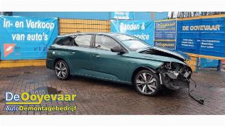 demontáž osobní automobily Peugeot 308 308 SW (F4/FC/FN/FR), Combi 5-drs, 2021 1.6 16V HYbrid 180 e-EAT8 2022/12