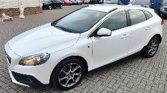 begagnad bil auto Volvo V-40 Volvo V40 Cross Country Ocean Race 2014/10