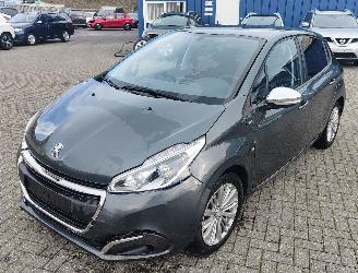 Coche accidentado Peugeot 208 Peugeot 208 BlueHDi 100 Style 2017/5
