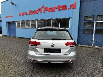 Volkswagen Passat 2.0 TDI bluemotion variant picture 5