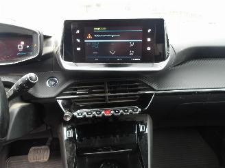 Peugeot 208  picture 17