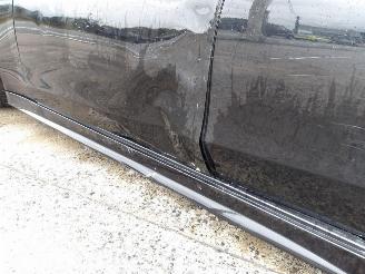 Mercedes CLS  picture 9