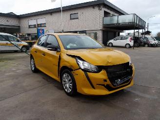 Peugeot 208  picture 3