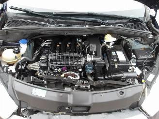 Peugeot 208  picture 15