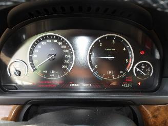 BMW 5-serie X DRIVE picture 23