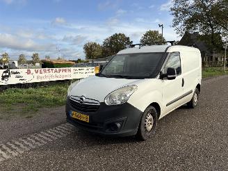 skadebil bedrijf Opel Combo VAN 1.3 CDTI L1/H1 AIRCO 2017/6