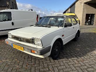 Vaurioauto  passenger cars Honda Civic 1.3 LUXE AUTOMAAT 1983/8
