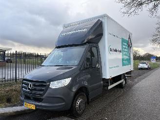 skadebil bedrijf Mercedes Sprinter 516 CDI Bakwagen met deuren, euro6, airco, navigatie enz 2019/8