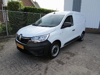 krockskadad bil bedrijf Renault Kangoo 1.5 DCI Camera Airco Radio/CD 2023/6