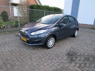 Avarii autoturisme Ford Fiesta 1.5 TDCI Clima 5-Drs 2013/10