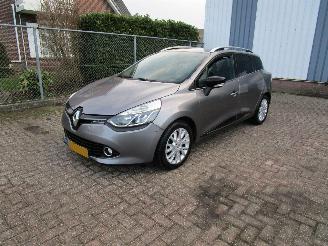 Unfallwagen Renault Clio 1.5 DCI Navi Airco 2016/7