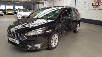 skadebil auto Ford Focus 1.0 TI-VCT ECOBOOST 12V 125 COMBI  BENZ 998 CC 92KW 125 PK 2017/7