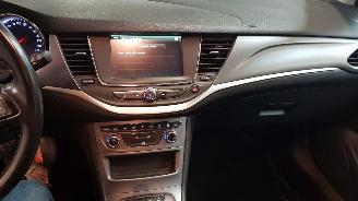 Opel Astra 1.2 TURBO 12V COMBI/O  BENZ 1.199CC 81KW 110PK picture 11