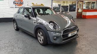 Mini One 1.5 12V ONE FIRST 4DRS BENZ 1.499CC 55KW 75PK picture 3