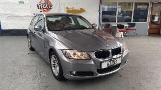 Damaged car BMW 3-serie 318i 16V SEDAN 4DRS BENZ 1.995CC 105KW 143PK 2010/10