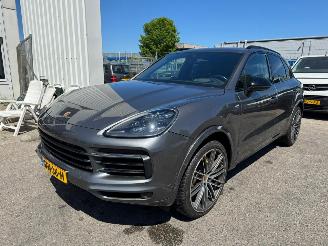 skadebil auto Porsche Cayenne 3.0 2019/1