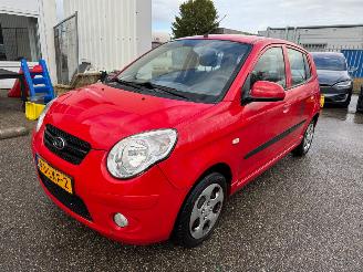 uszkodzony samochody osobowe Kia Picanto 1.0 Seven BJ 2010 134.619 KM 2010/5