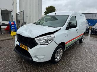 krockskadad bil bedrijf Dacia Dokker 1.5 Blue dCi 90 Solid BJ 2020 59.385 KM 2020/11