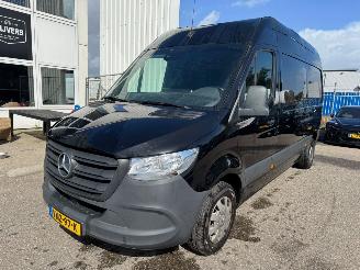 skadebil bedrijf Mercedes Sprinter 211 1.9 AUTOMAAT CDI L2H2 FWD BJ 2022 132.945 KM 2022/2
