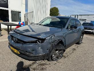 škoda osobní automobily Mazda MX-30 e-SkyActiv 145 AUTOMAAT First Edition 36 kWh BJ 2020 BJ 2020 26.000 KM 2020/12