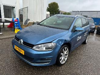 krockskadad bil auto Volkswagen Golf 1.6 AUTOMAAT TDI Business Edition BJ 2015 400.123 KM 2015/5