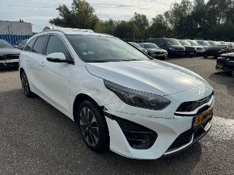Kia Cee d Sportswagon 1.6 AUTOMAAT GDI PHEV DynamicPlusLine BJ 2023 picture 6