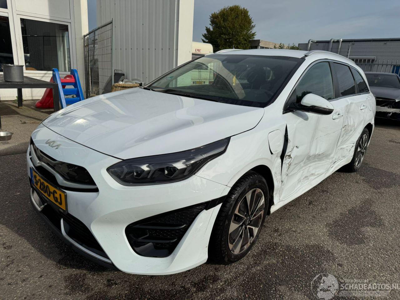 Kia Cee d Sportswagon 1.6 AUTOMAAT GDI PHEV DynamicPlusLine BJ 2023