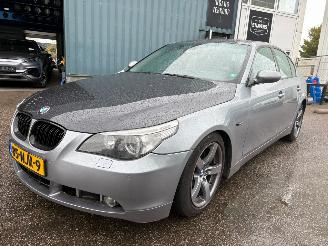 krockskadad bil auto BMW 5-serie 530i BJ 2003 262.841 KM 2003/9