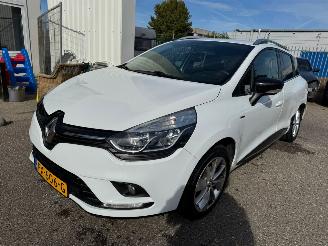 Renault Clio Estate 0.9 TCe Limited picture 1