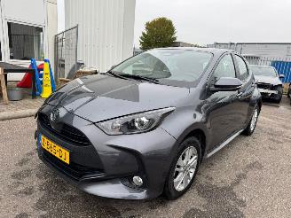 krockskadad bil auto Toyota Yaris 1.5 Hybrid 115 Active AUTOMAAT 2024/3
