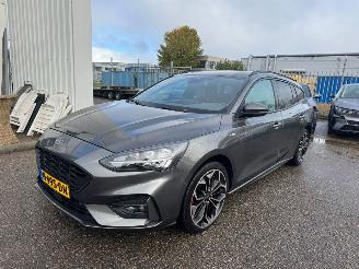 krockskadad bil auto Ford Focus Wagon 1.5 EcoBoost ST Line Business AUTOMAAT 2020/1