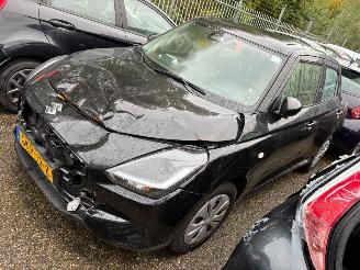 Damaged car Suzuki Swift Suzuki SWIFT 1.2 Comfort Smart Hybrid 2024/9