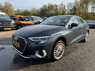 Unfallwagen Audi A3 Limousine 30 TFSI Advanced edition AUTOMAAT 2023/6