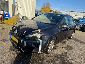 Schadeauto Volkswagen Golf 1.4 TSI Highline AUTOMAAT 2011/11