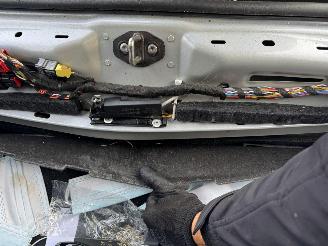 Porsche Taycan 4S Performance 84 kWh 360 KW 489 PK picture 10