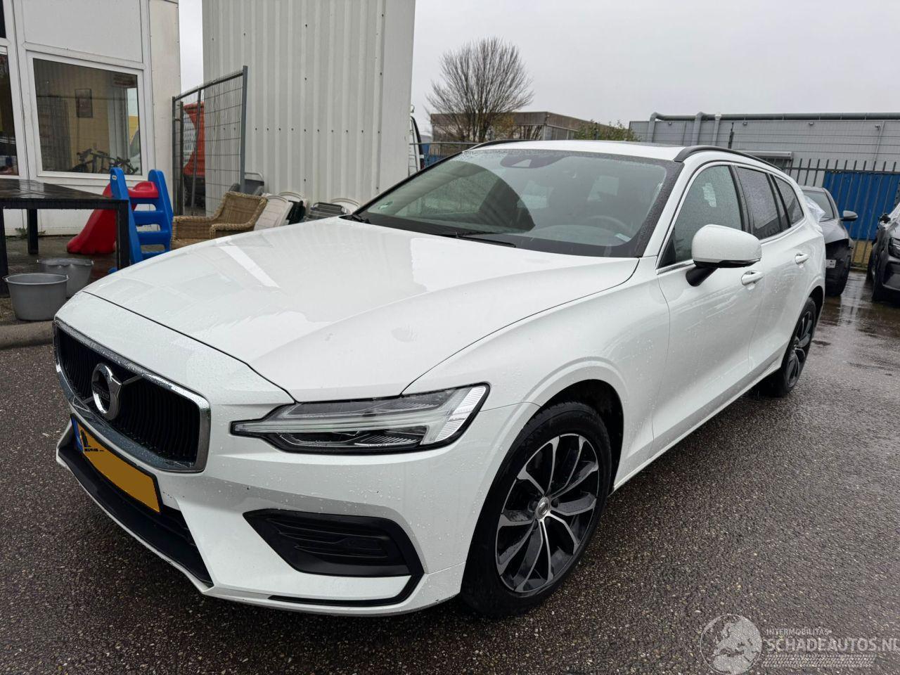 Volvo V-60 2.0 B3 Momentum Business AUTOMAAT