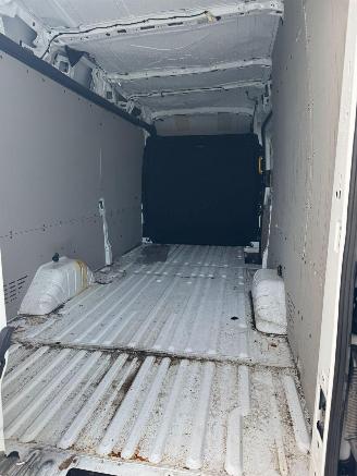 Ford Transit 350 2.0 TDCI L4H3 Trend RWD picture 7