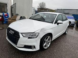 Unfallwagen Audi A3 Sportback 1.0 TFSI Sport Lease Edition 2017/11