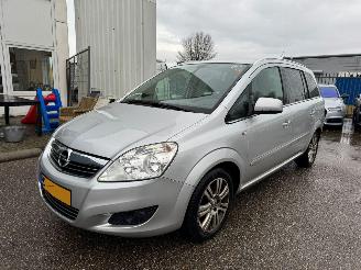 Voiture accidenté Opel Zafira 1.8 Cosmo AUTOMAAT 2010/9
