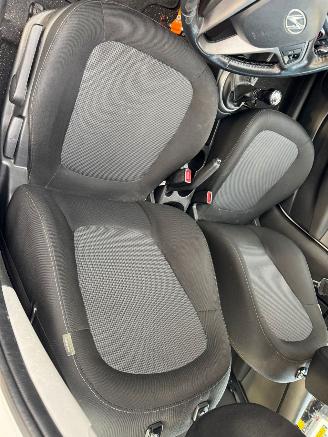 Hyundai I-20 1.2i i-Motion BJ 2012 130295 KM picture 13