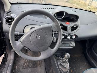 Renault Twingo 1.2 16V Collection BH 2013 137.685 KM picture 16