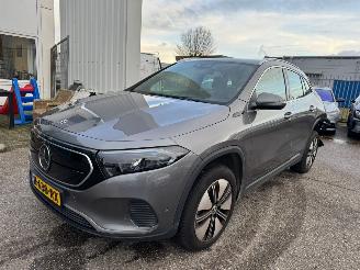 Vaurioauto  passenger cars Mercedes EQA 250 AUTOMAAT Business Solution Luxury 67 kWh BJ 2021 130.569 KM 2021/12